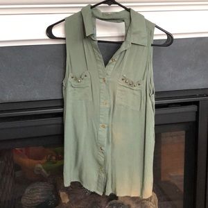 Open back button up sleeveless blouse